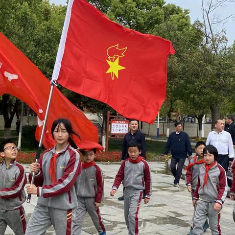 “红领巾心向党·缅怀革命先烈·传承革命精神”——东乡区虎圩小学清明缅怀革命先烈活动