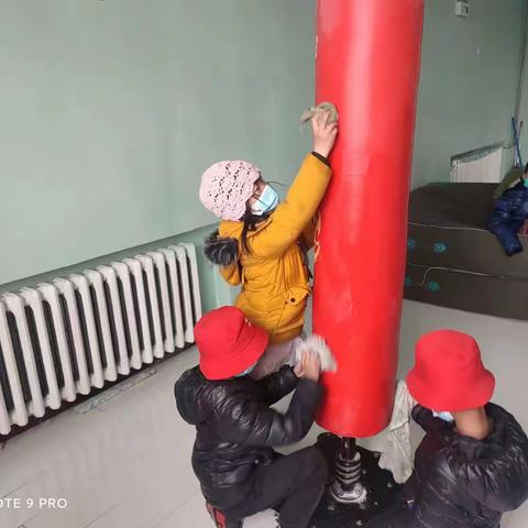 以劳动为标杆，无畏向前