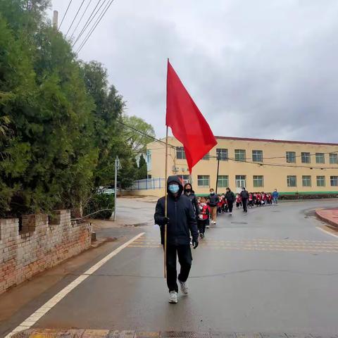 🍀浓情清明，缅怀先烈🍀—— ☘️鲁村幼儿园