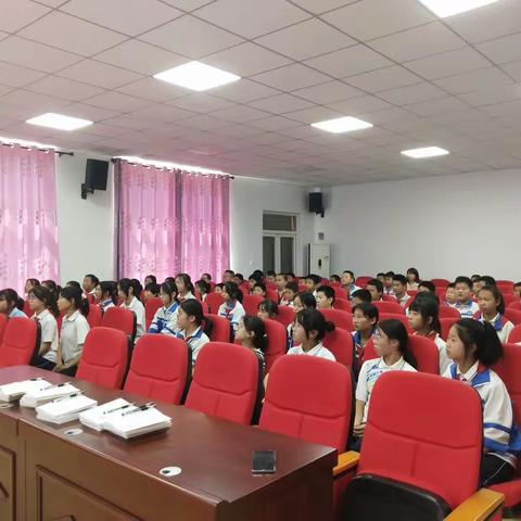 只争朝夕 不负韶华——斜口中心韩峪小学毕业生考前思想动员会