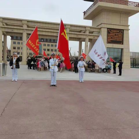 春风拂青松 清明祭忠魂 敦煌市第四中全体师生赴敦煌市烈士陵园扫墓