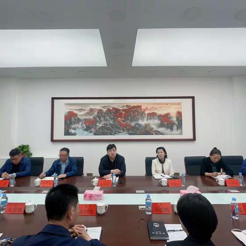 溪湖区人大常委会召开赴深圳培训学习座谈会