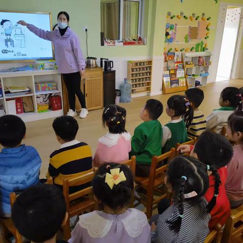 万和郡社区“爱水护水 迎世界水日”主题宣传教育活动