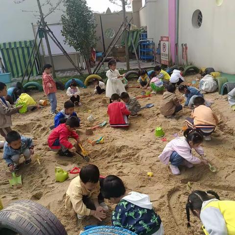 《小沙池，大乐趣》