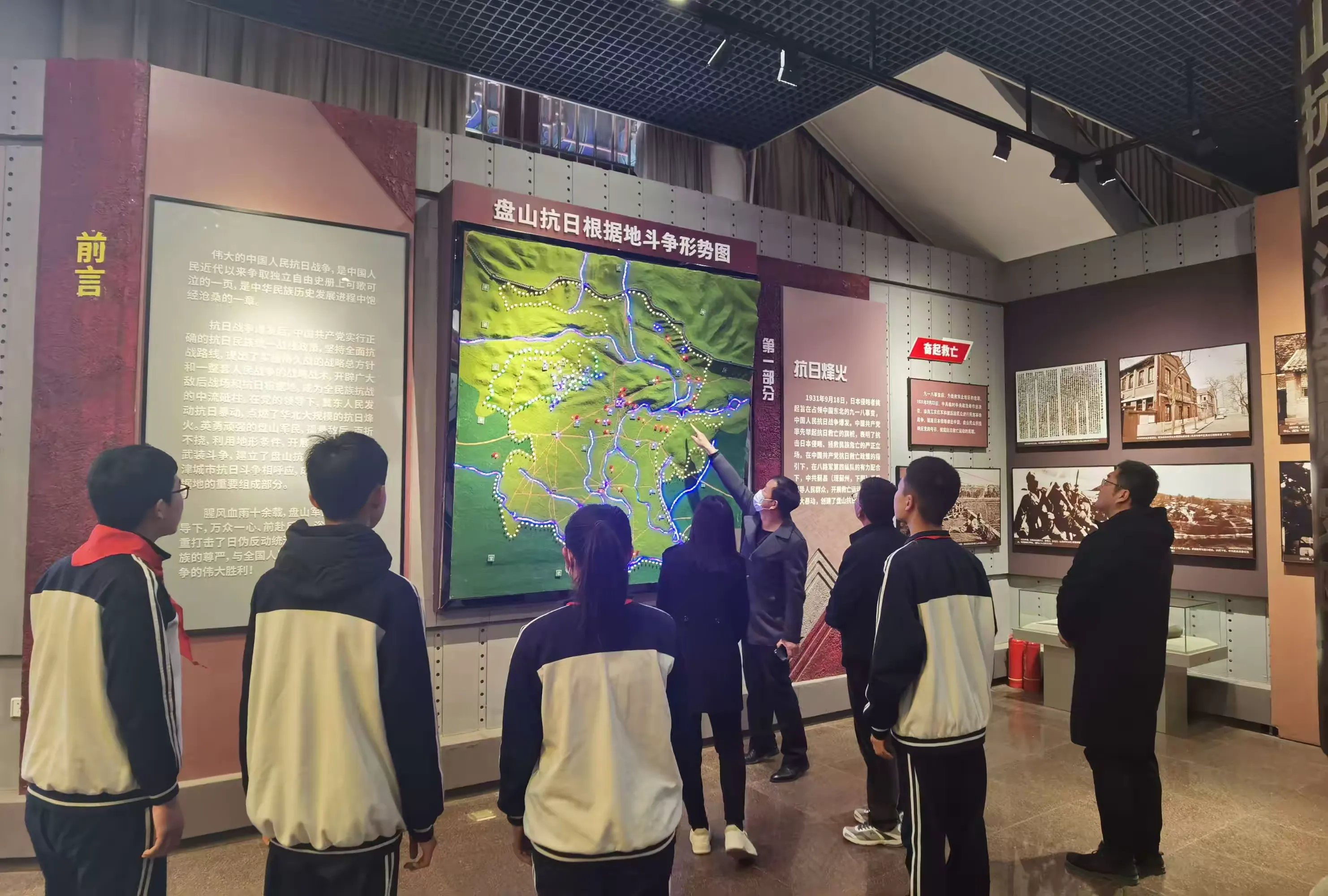 简篇-缅怀革命先烈,弘扬爱国精神——出头岭镇景兴春蕾初级中学清明节祭扫先烈活动