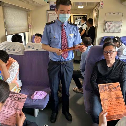 安全月里“话”安全
