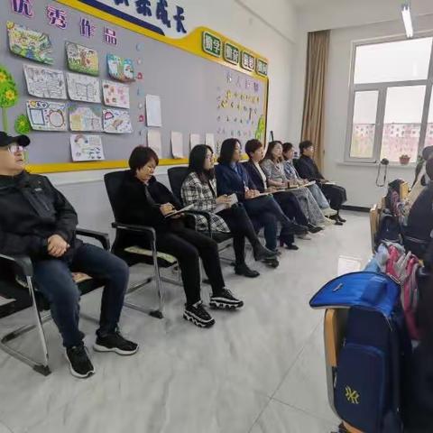 思政课、课程思政小坡小学教研活动