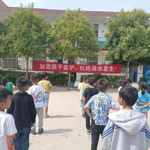 安全护航，谨防溺水——蓝天一私小学防溺水安全教育