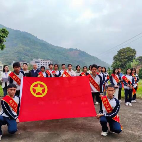 平和后时中学祭扫烈士墓活动