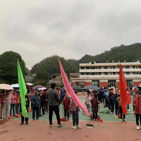 水口乡学校清明节祭扫烈士墓活动