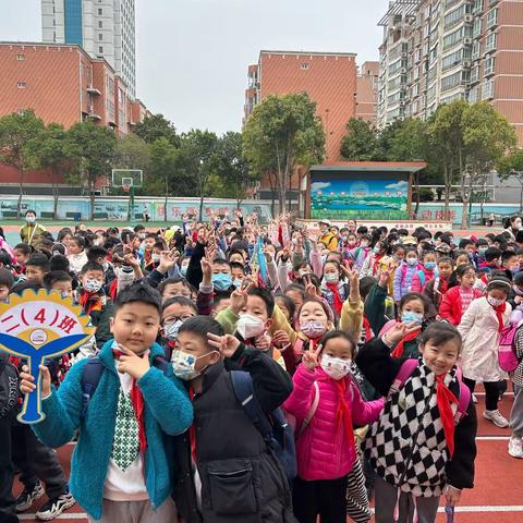 亲近自然，拥抱春天，漯河小学一年级一班—沙澧河风景区春游记