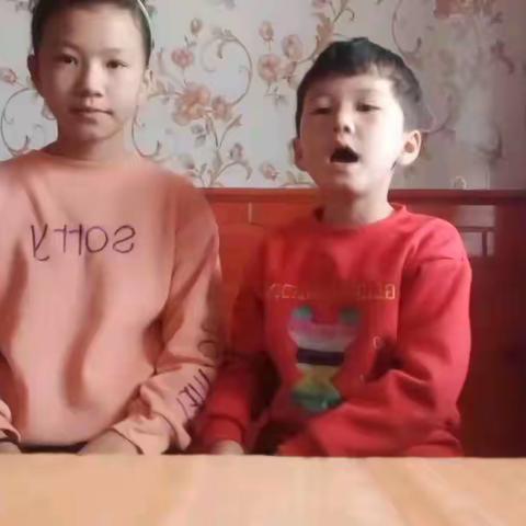 昭苏县萨尔阔布乡莫因仓村幼儿园—我眼里的秋天