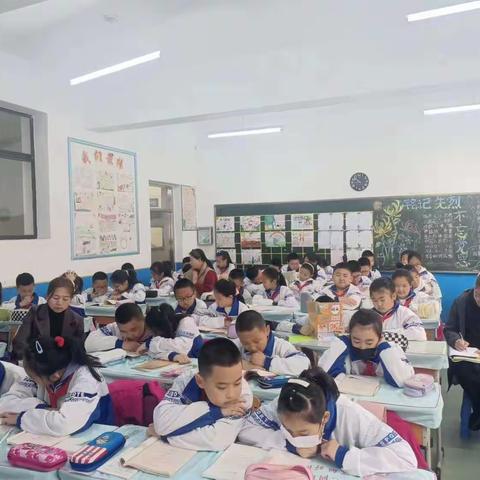 教学新秀展风采，课堂磨练促提升——本溪满族自治县实验小学新教师考核课跟踪听课活动纪实