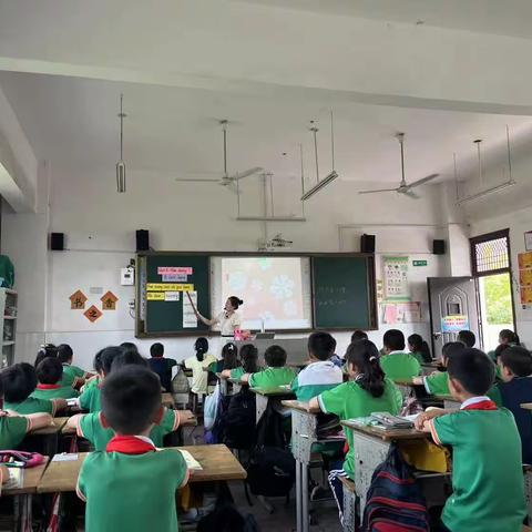 聚力同行，研思共进——瑞昌市第三小学第15周英语教研活动