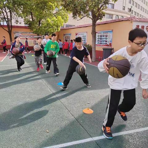 魅力社团展风采      百花园里竞芬芳    —南阳市第四十三小学社团活动精彩掠影