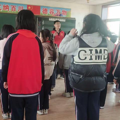 4月6日，柳园镇中心校柳园镇中学少年宫 do  re  mi   合唱团开课啦