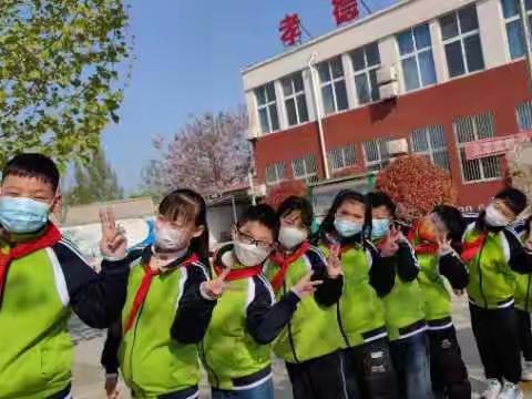 满硐镇南武山小学“赏风景 享美食”活动