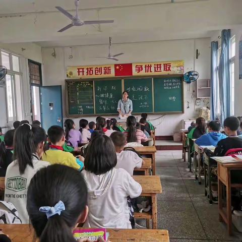 小活动，大温暖