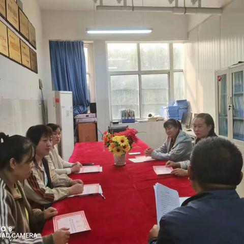 家校共育   携手并进——潘石中心小学家长委员会会议