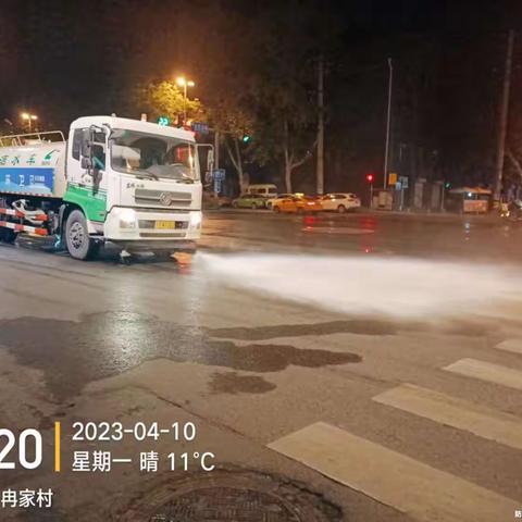 加强机械冲洗力度，洗扫除尘提颜值