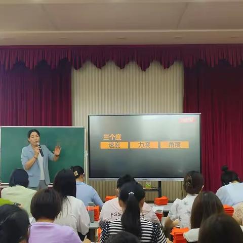 【开心八小·学习篇】借力生花妙笔，助推校园书写—临沂八小规范汉字书写教师培训活动