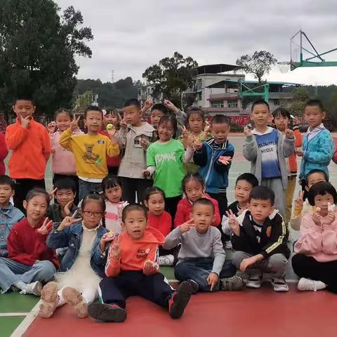 放飞梦想，迎接美好——清流县青少年学生校外活动中心创意儿童画班