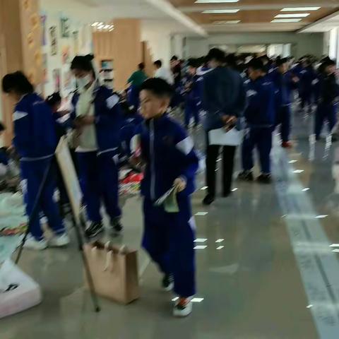 小市场，大收获！ ﻿—四年级英语组跳蚤市场