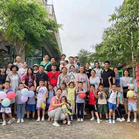 🌈今日份快乐☀️ 来自家长会的开展，家园共育，感谢大家的配合及重视。宝贝们也为之喜悦❤️