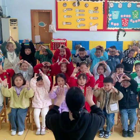 小哈佛幼儿园中班本周学习与生活精彩瞬间