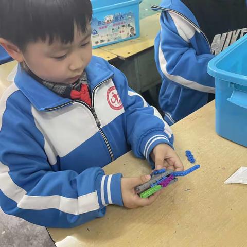 城内一年级机器人社团4.10骆驼的愿望