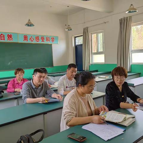 厉兵秣马 共研共行——马投涧镇一年级语文教研组期末复习教研活动纪实