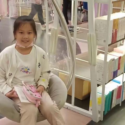 品经典芬芳 做书香少年——铁路小学“读书月”活动