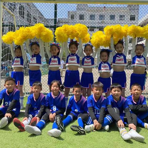 🌞拼搏共赢，“足”梦绿茵⚽～二（7）班获南山学校第三届“校长杯”班级足球联赛季军