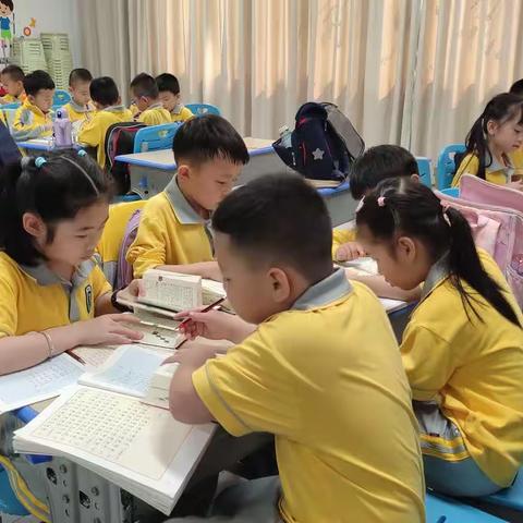 查字典比赛——记海口市琼山区椰博小学一1班纪实