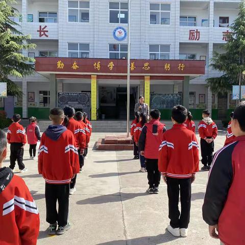 蒲掌堤沟小学春季校园趣味运动会