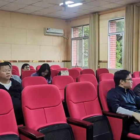 以赛促教，尽显风采——记吉安三中高中数学组“新课程•新教材”课堂教学初赛