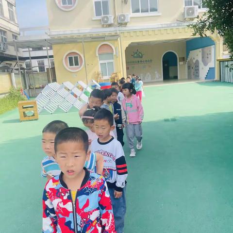 走进小学，感悟成长——海溪乡中心幼儿园幼小衔接活动