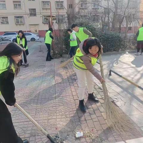 泉龙社区公益岗创建文明城市