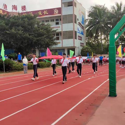 健康体育伴我行   争做阳光好少年——文昌市会文中心小学第一届体育节暨会文镇第42届小学生田径运动会