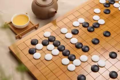 《围棋进校园 国粹润童心》——第一阳光荣泰园中班围棋