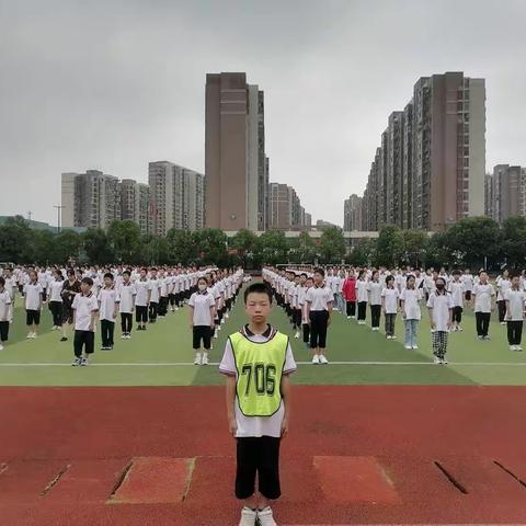 舞动青春  与亚运同行——706班运动会纪实