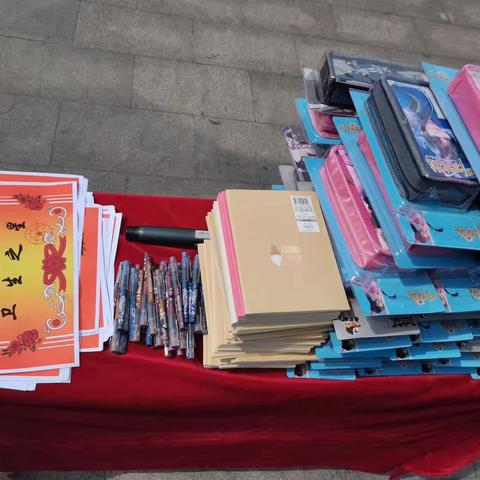 爱护环境卫生,争做环保卫士——实验小学举行“卫生之星”表彰活动