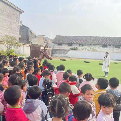 戴坊镇中心幼儿园爱国卫生月活动