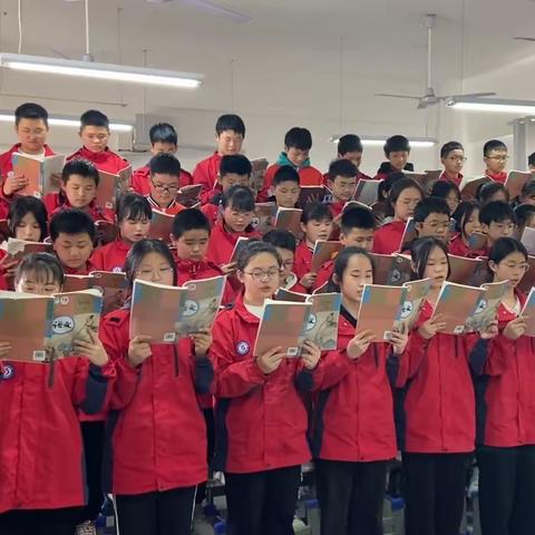 传中华经典 建书香校园——记思源七学部第三届“爱思源、诵经典” 师生朗诵比赛活动