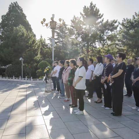 致敬英雄 缅怀先烈—                      贸东街道胜利社区开展系列主题宣讲活动