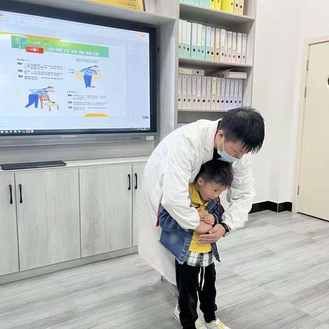 【秋季疾病预防，共护幼儿健康】——花亭中心幼儿园传染病预防培训