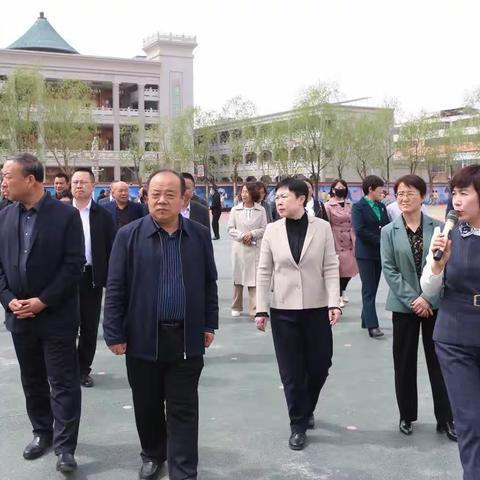 政协视察调研 助推学校发展——青铜峡市政协调研组莅临利通一小调研工作纪实