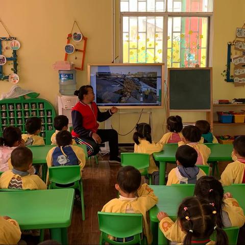 云之桥幼儿园【防地震安全演练】