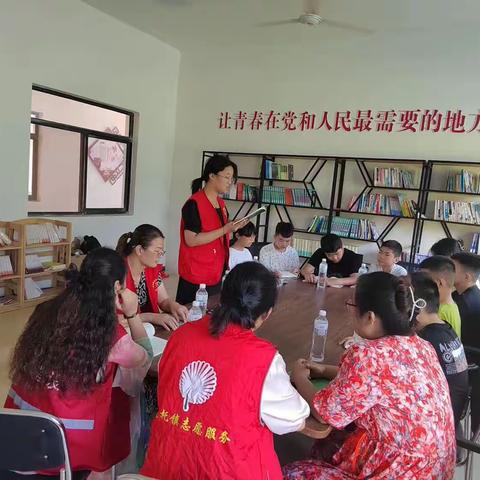 墨香载文明，笔画育人格——道托镇牛心社区组织道托镇乡村暑假课堂书法培训活动