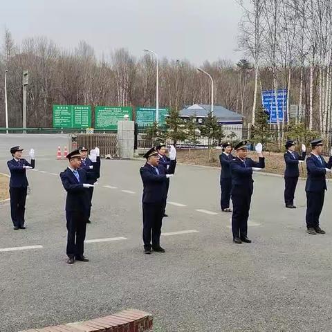 规范文明用语，打造精细化服务水平，